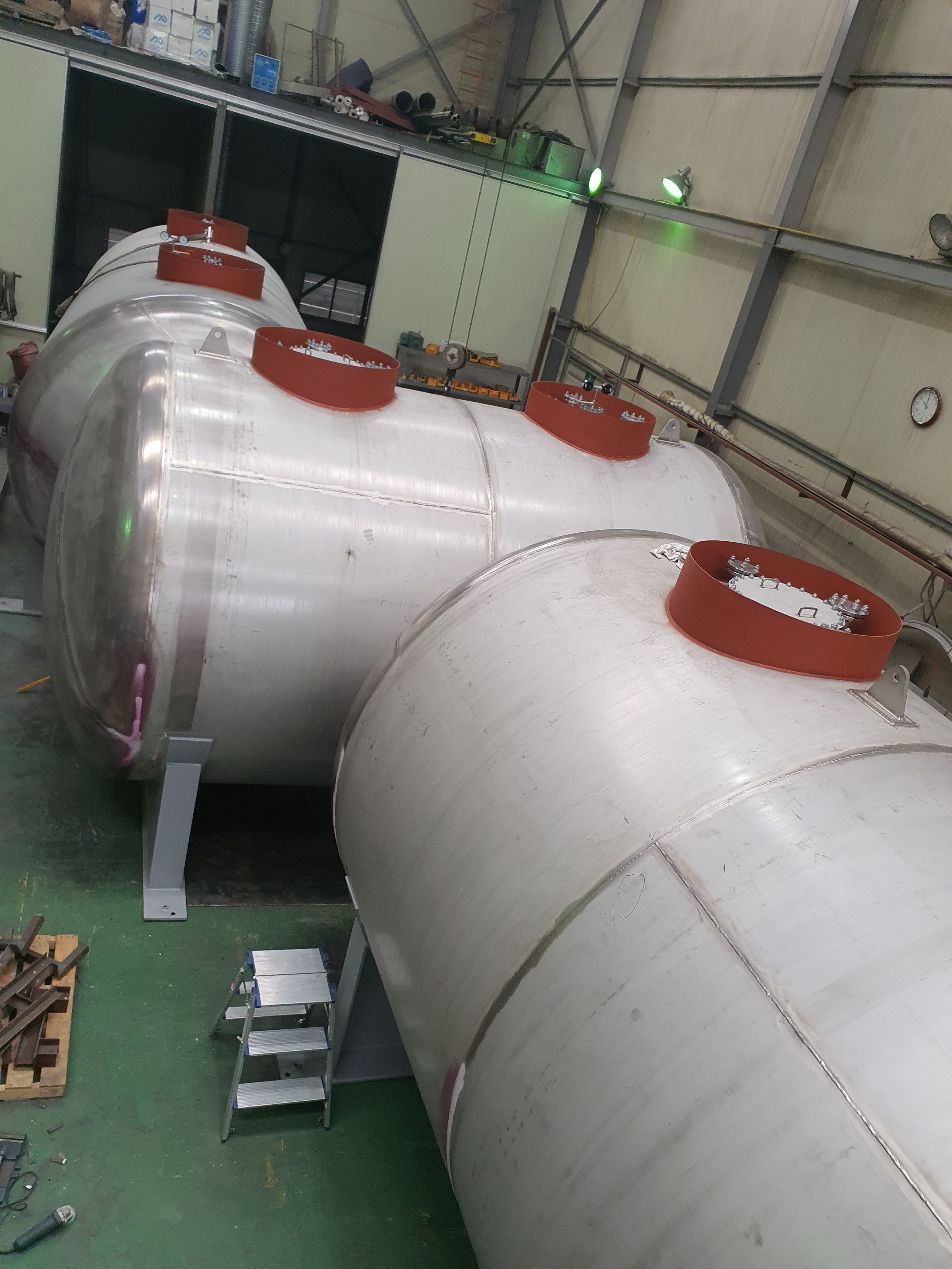 Large horizontal cylindrical tank