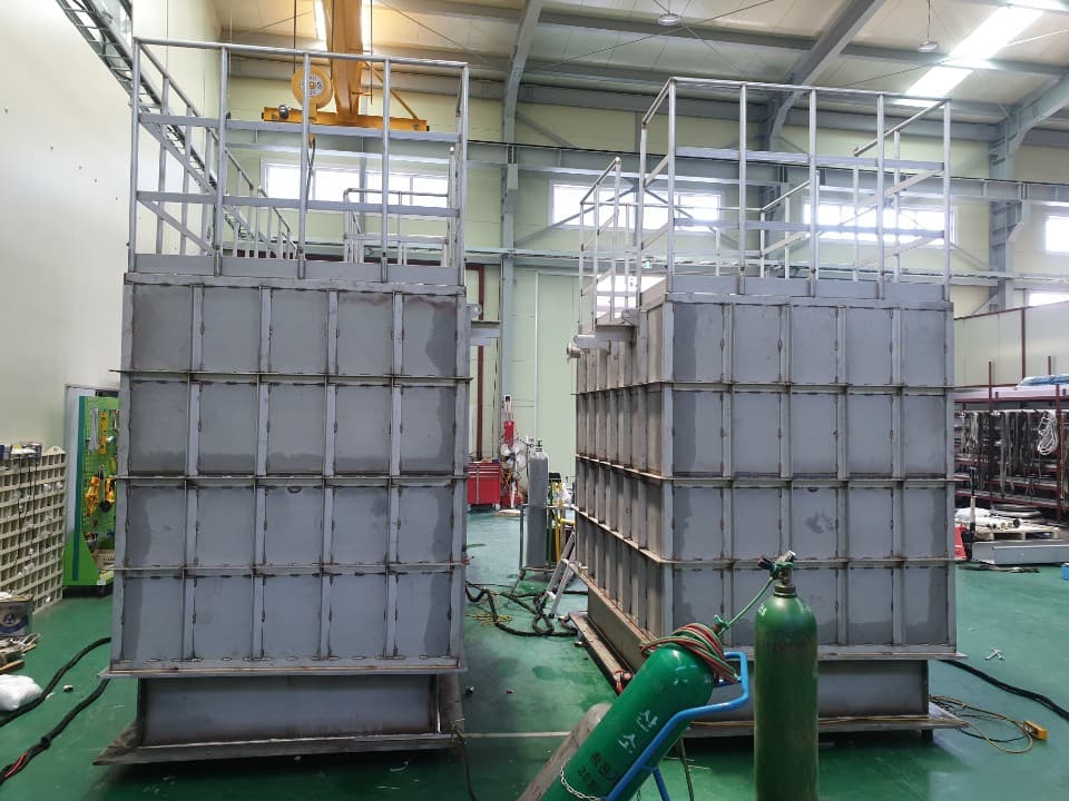 Semiconductor / chemical tank · fabrication reference